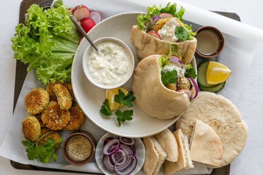 beleaf-global-recipes-stage-falafel-pita