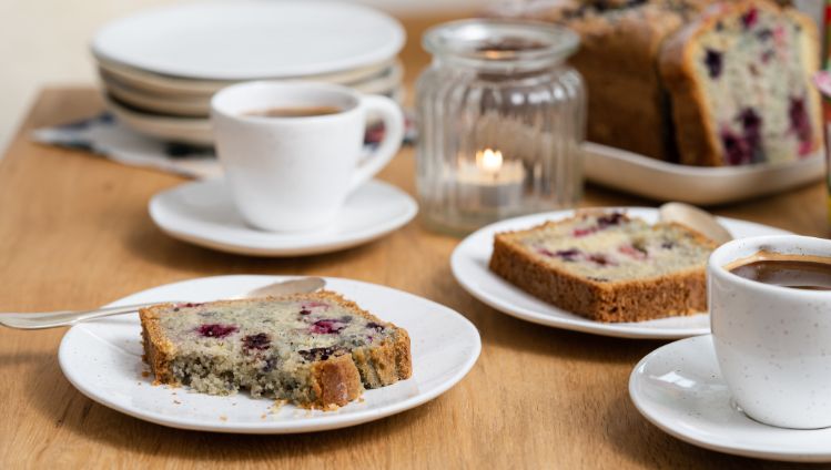 marmor-cake-mit-beeren